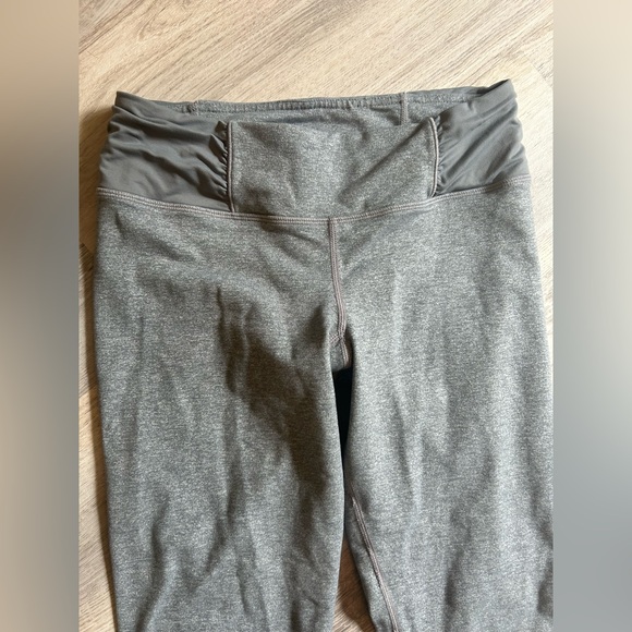 Lululemon Crops - Picture 2 of 10